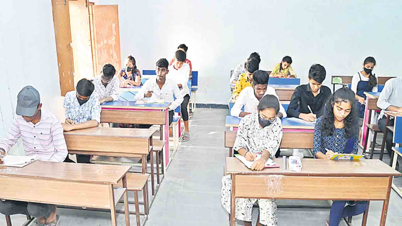SSC Exams | జూన్ 3 నుంచి టెన్త్ అడ్వాన్స్డ్ సప్లిమెంటరీ పరీక్షలు.. టైమింగ్స్ ఇవే..!