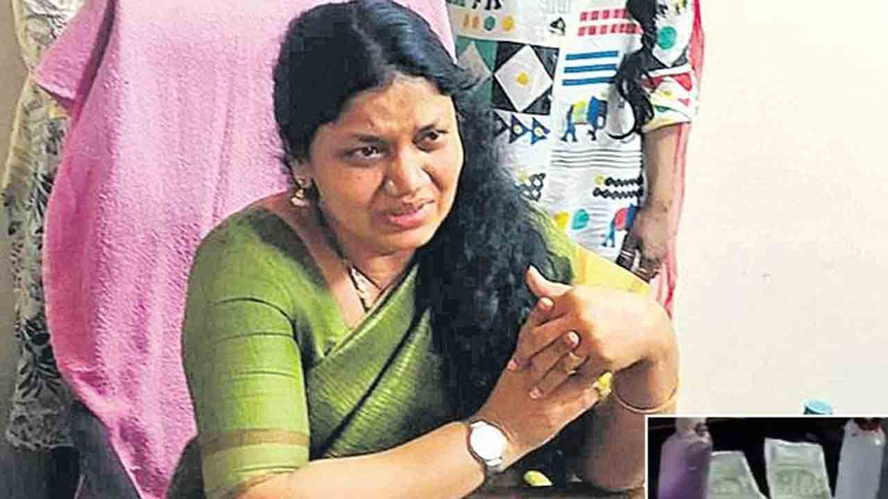 జగజ్యోతి నగధగలు