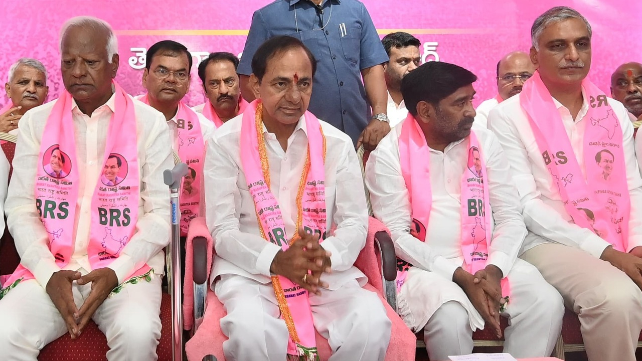 KCR | కాంగ్రెస్‌ సర్కారు మూర్ఖపు వైఖరిని తిప్పికొట్టి.. కృష్ణాలో హక్కులను కాపాడేందుకు పోరాడాల్సిందే : కేసీఆర్‌