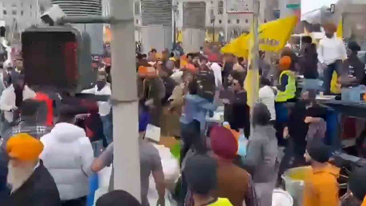 Khalistani Referendum Turns Violent | ఖలిస్థానీ ప్రజాభిప్రాయ సేకరణ హింసాత్మకం.. ప్రత్యర్థి గ్రూపుల మధ్య ఘర్షణ