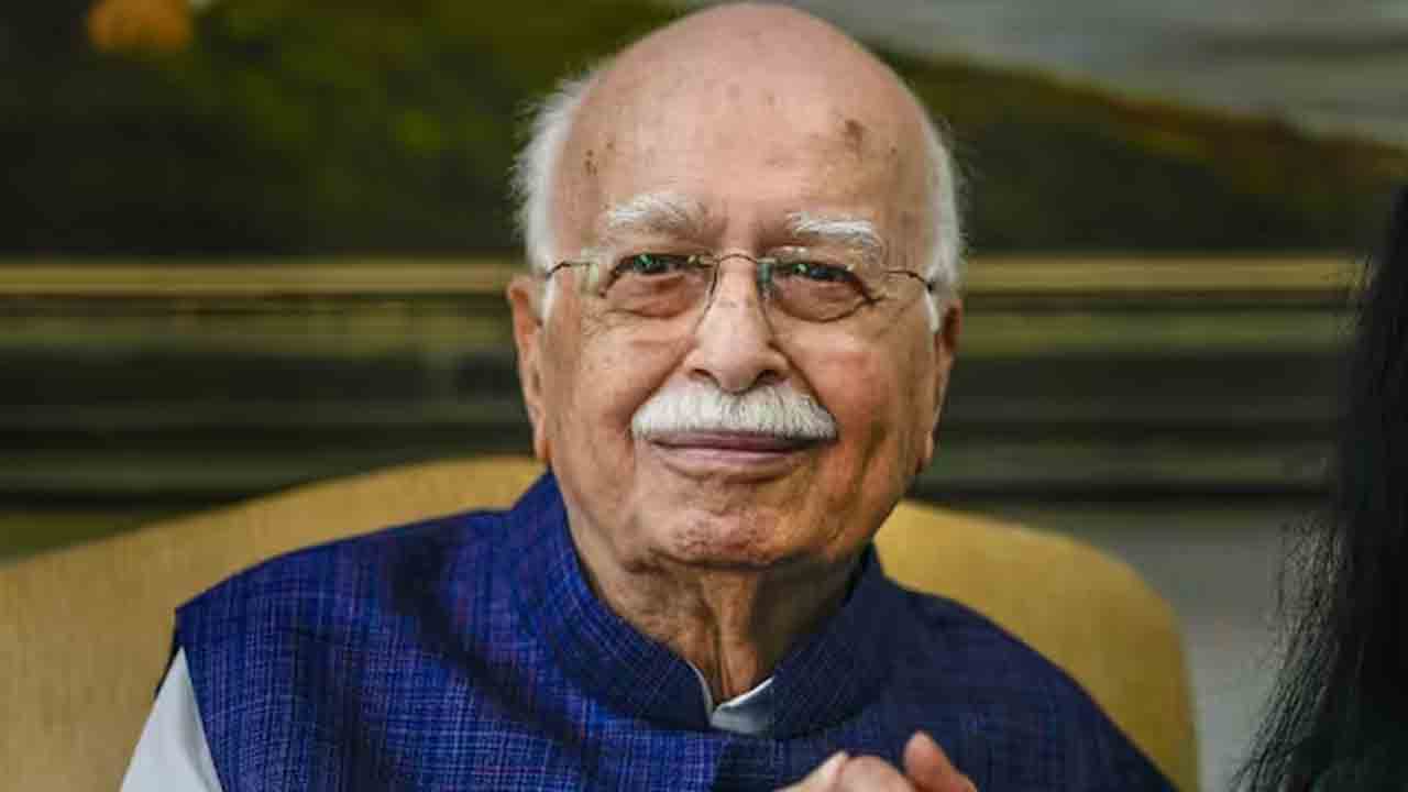 LK Advani | మా నాన్న కళ్లలో నీళ్లు తిరిగాయి.. అద్వానీకి భారతరత్న రావడం పట్ల కుటుంబ సభ్యుల రియాక్షన్‌