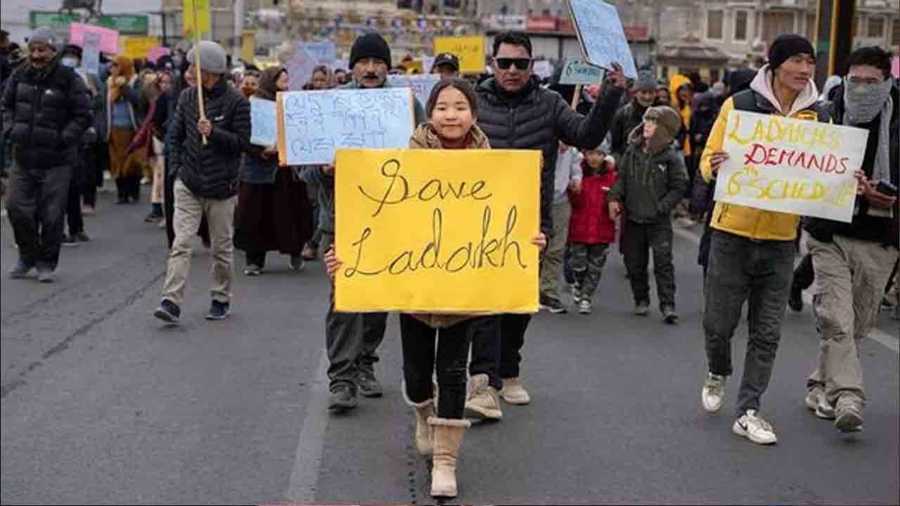 Protests | రాష్ట్ర హోదా కోసం లఢఖ్‌లో తీవ్రమవుతున్న నిరసనలు..!