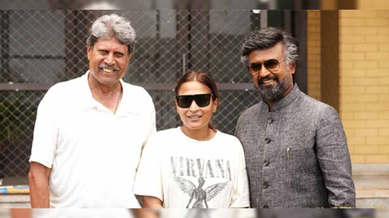 Lal Salaam | లాల్‌సలామ్‌ లొకేషన్‌లో లెజెండరీ యాక్టర్లతో ఐశ్వర్య రజినీకాంత్‌