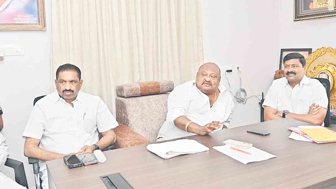 నల్లగొండ సభకు తరలివెళ్లాలి