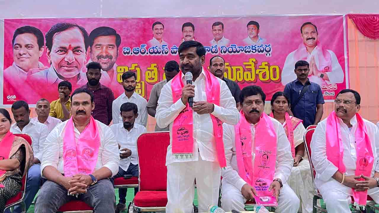 రైతులను మోసం చేస్తున్న కాంగ్రెస్‌ సర్కార్‌