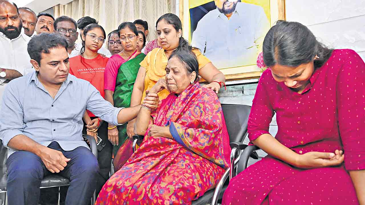 KTR | లాస్యనందిత కుటుంబానికి అండగా ఉంటాం: కేటీఆర్‌