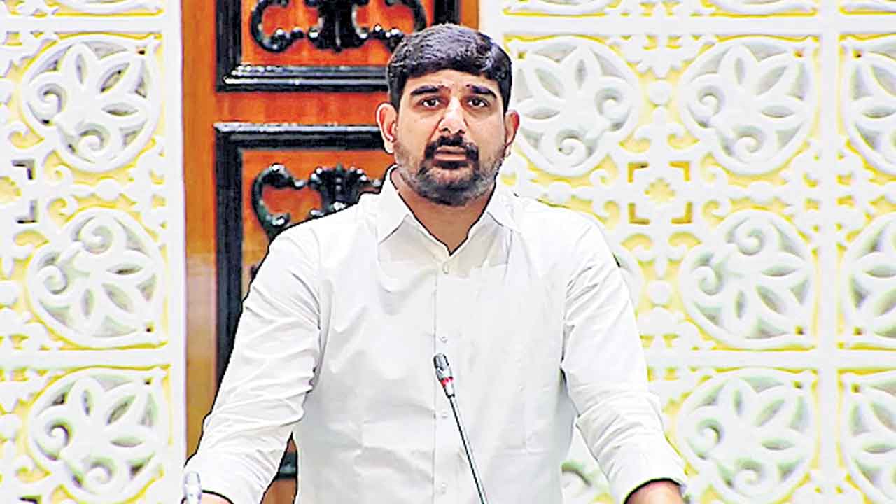 ఆరు నెలల్లో సీఎం రేవంత్ జైలుకు