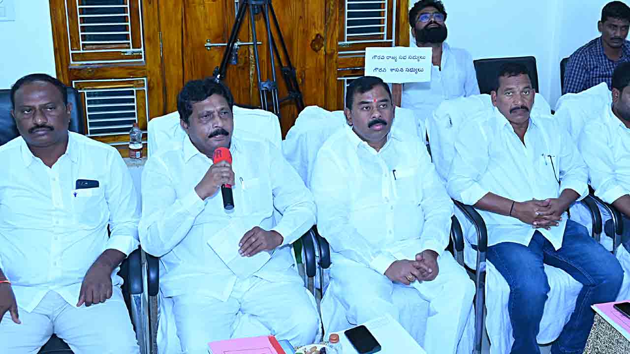 కేఆర్‌ఎంబీ బాధ్యత కేంద్రానికి ఇస్తే ఉమ్మడి జిల్లా ఎడారే..