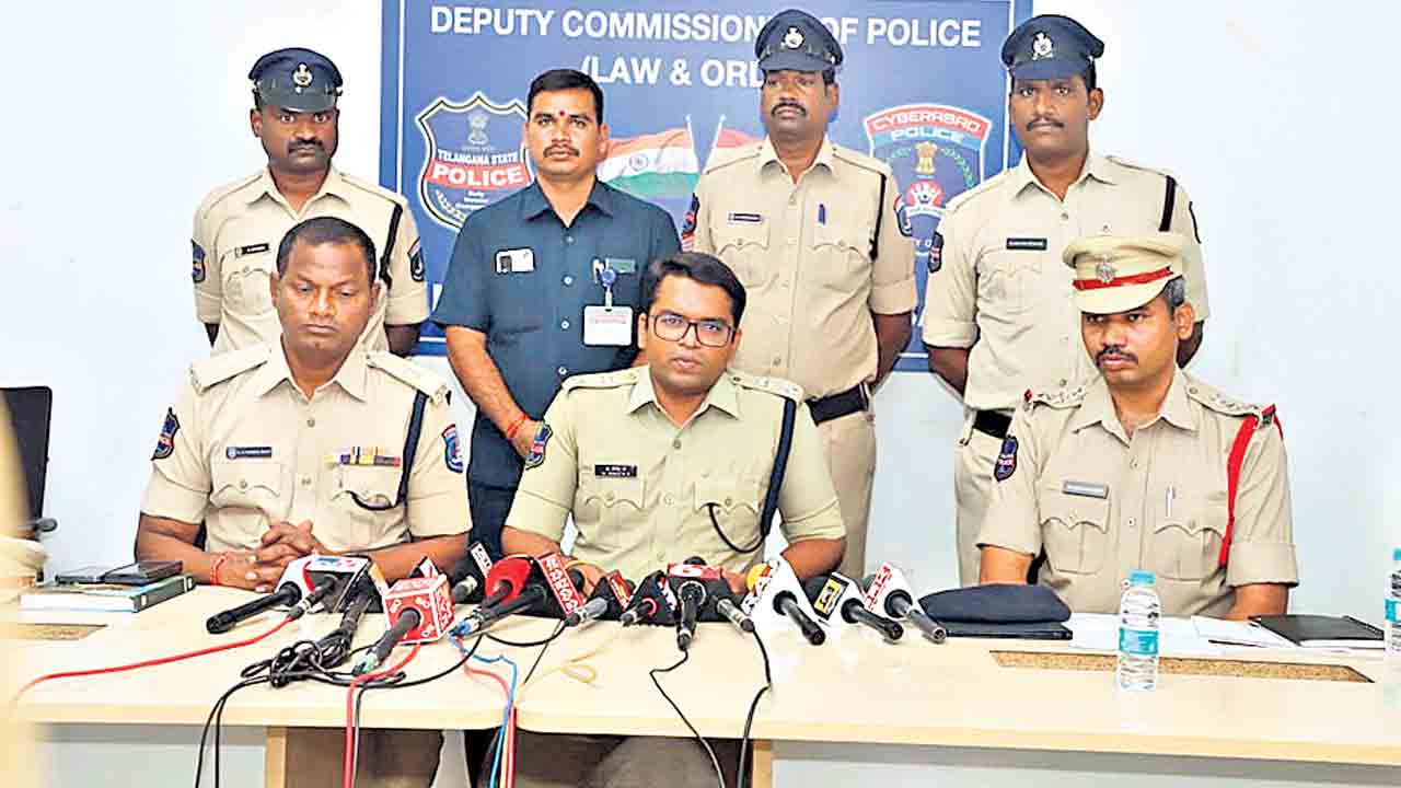 సమతామూర్తి చిట్‌ఫండ్‌ డైరెక్టర్ల అరెస్టు