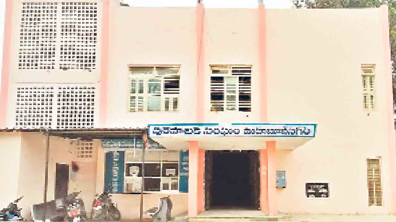 ఎవరిని వరించేనో..?