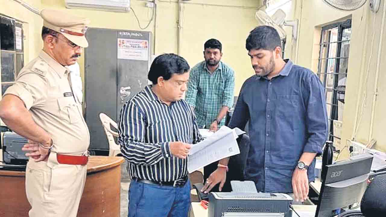 రవాణాశాఖలో హెల్ప్‌డెస్క్‌లను పటిష్టం చేయాలి