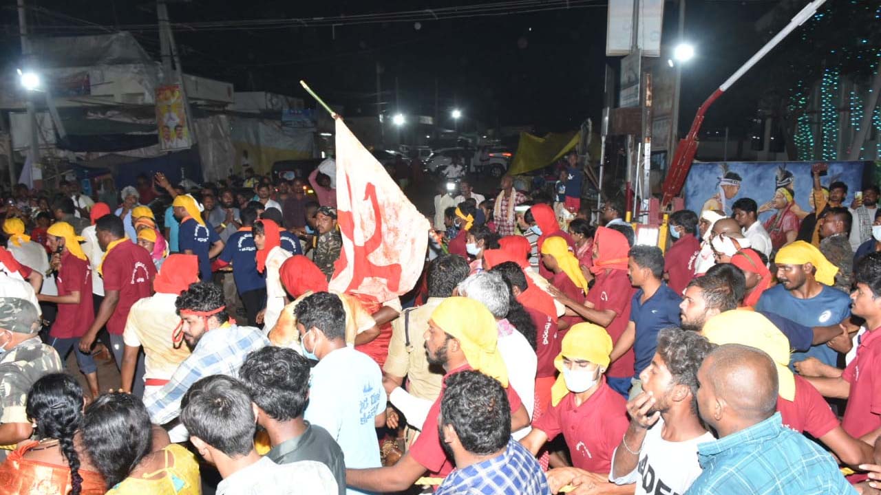 Medaram Jatara | గిరి‘జన’దేవతల వనప్రవేశం.. ముగిసిన మేడారం సమ్మక్క జాతర..!