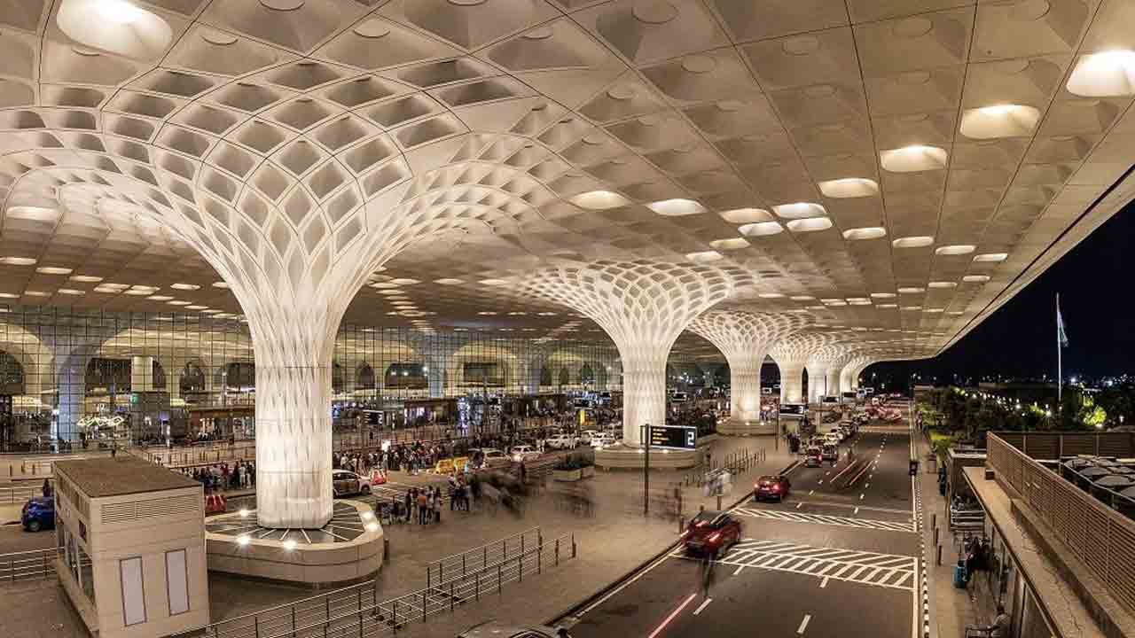 ముంబై ఎయిర్‌పోర్టుకు బాంబు బెదిరింపు