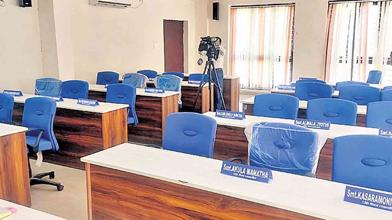 వీగిన అవిశ్వాసం