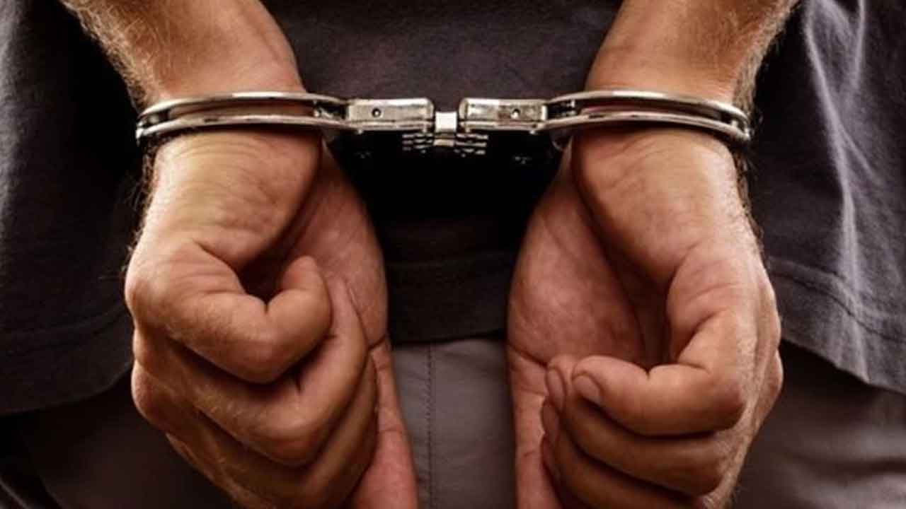 12 ఏండ్లుగా గదిలోనే భార్య నిర్బంధం!