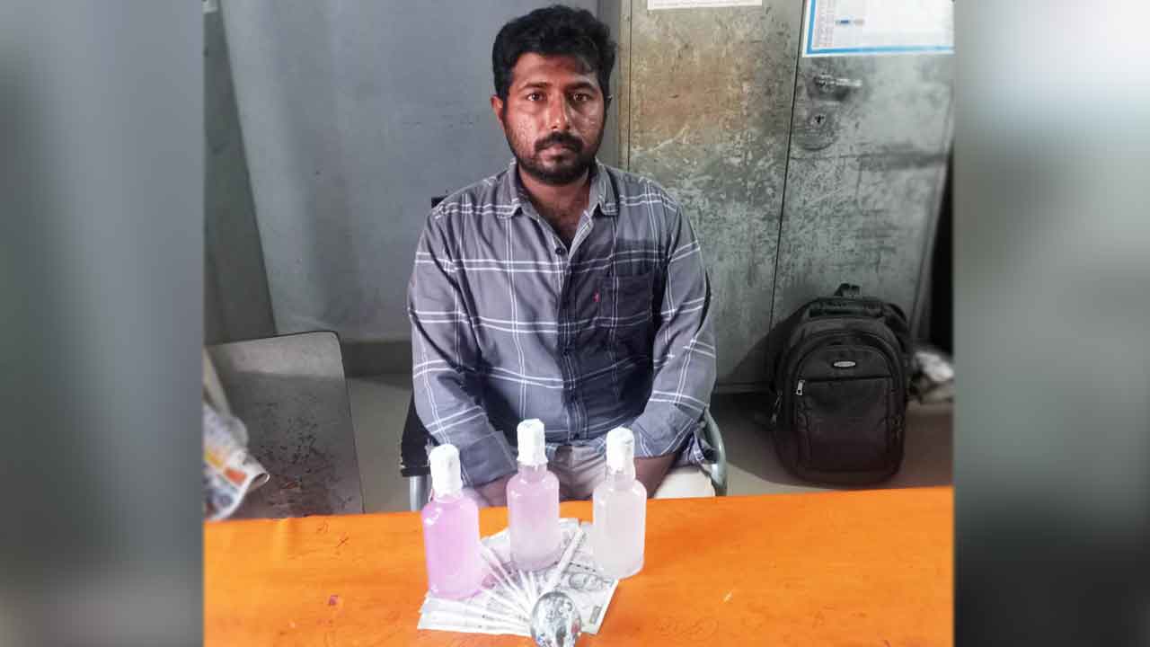 ఏసీబీకి చిక్కిన పంచాయతీ రాజ్‌ ఏఈ