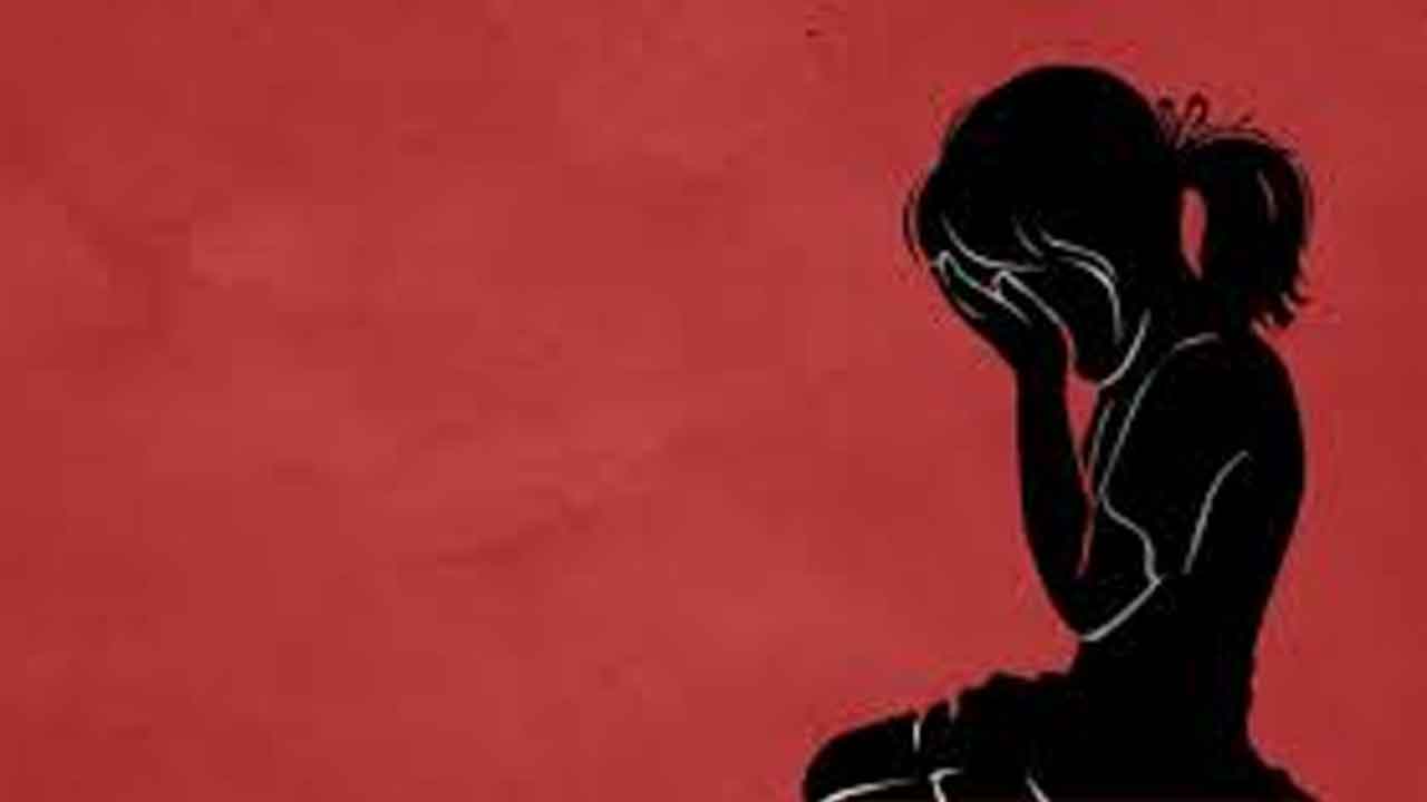 లైంగికదాడి వివరాల వెల్లడిపై సీరియస్‌