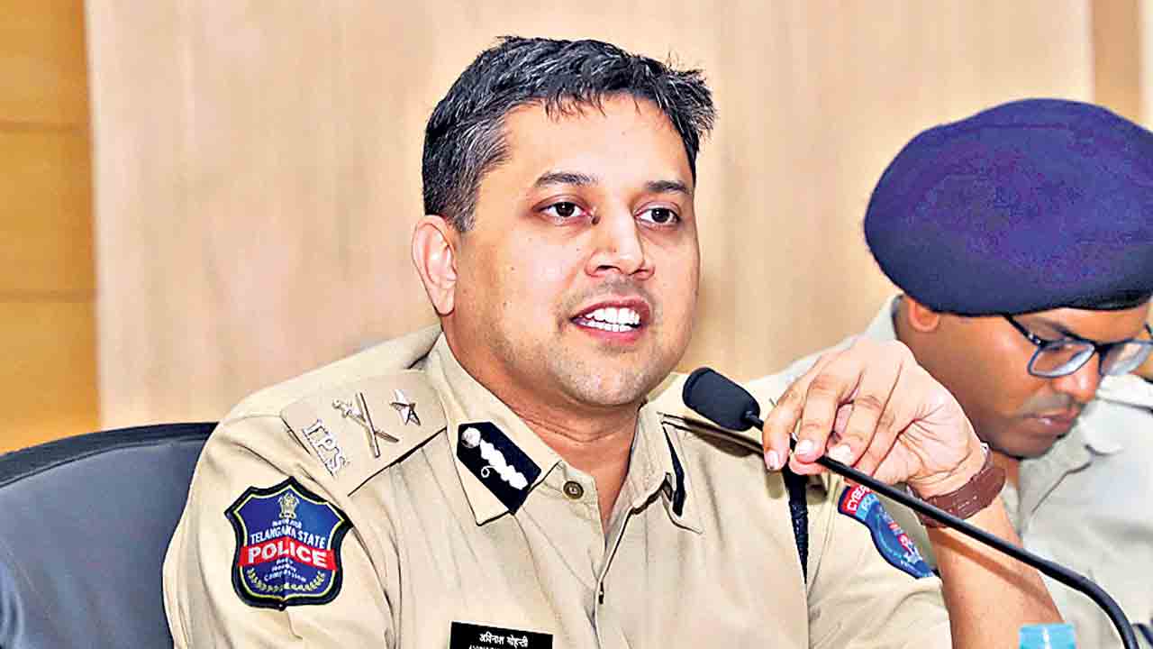 స్టార్‌ హోటల్‌లో డ్రగ్స్‌ పార్టీ