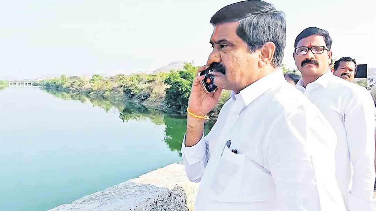 ఎస్సారెస్పీ ఆయకట్టును కాపాడాలి