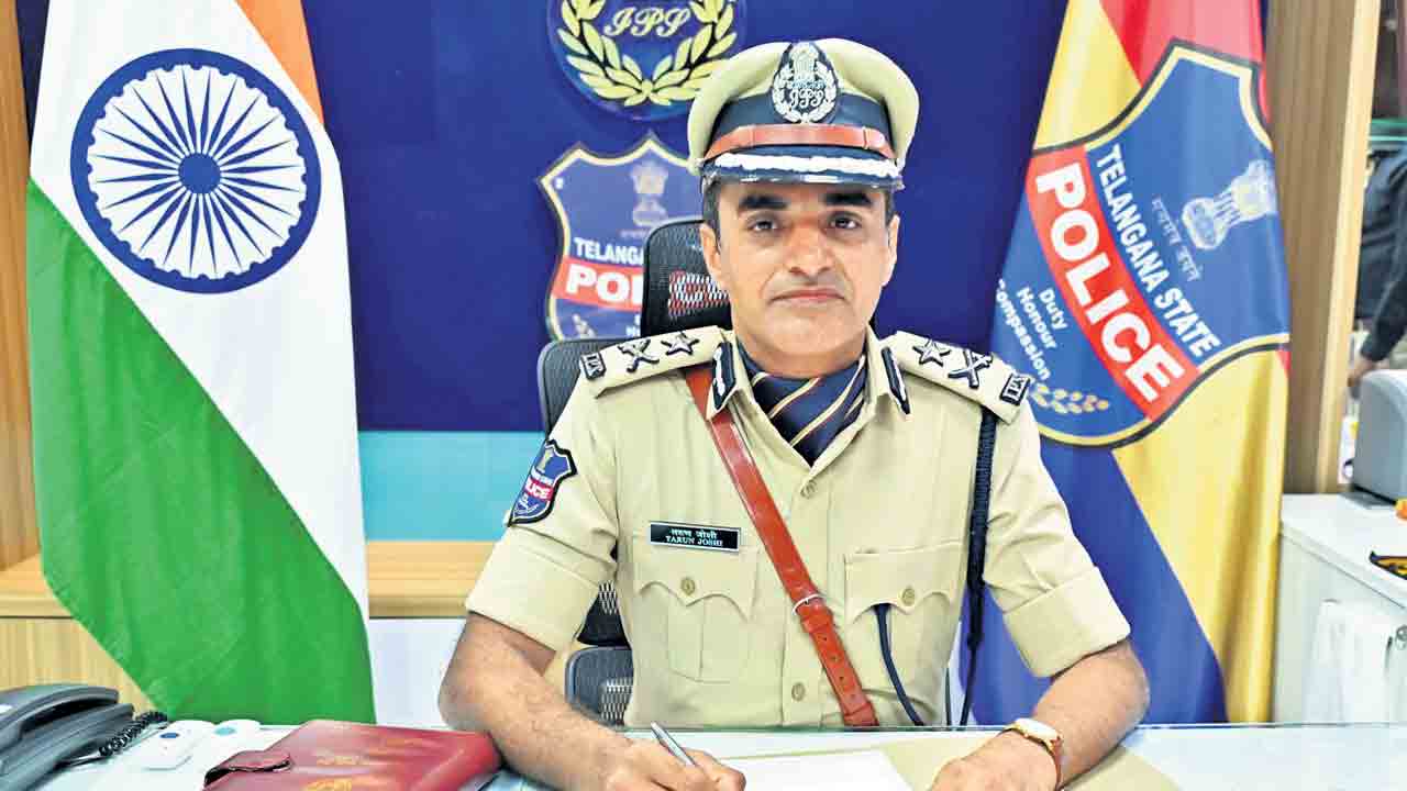రాచకొండ కమిషనర్‌గా.. తరుణ్‌ జోషి బాధ్యతలు