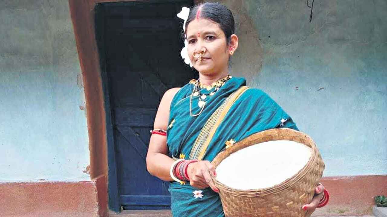 Queen of Millet | చిరుధాన్యాల మహారాణి.. 72 దేశవాళి ధాన్యం రకాలను సంరక్షిస్తున్న రాయిమతి