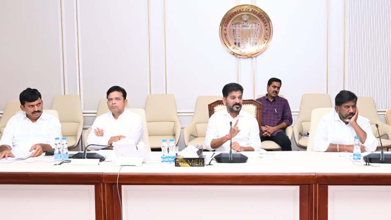 CM Revanth Reddy | కరెంట్‌ కట్‌ చేస్తే సస్పెండే..! సీఎం రేవంత్‌ హెచ్చరిక