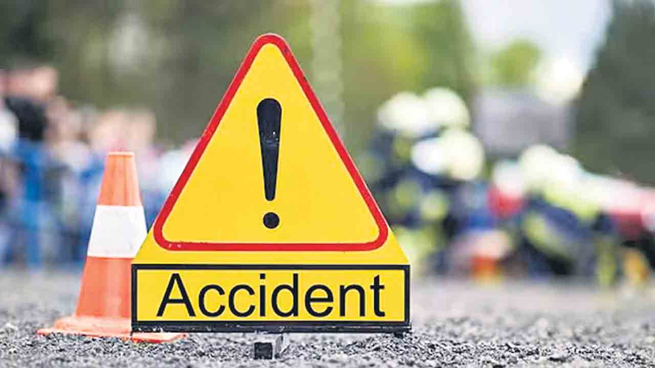 Road Accident | మ‌హ‌బూబ్‌న‌గ‌ర్ జిల్లాలో ఘోర ప్ర‌మాదం.. ప్యాపిలి ఎస్ఐ స‌హా ముగ్గురు మృతి