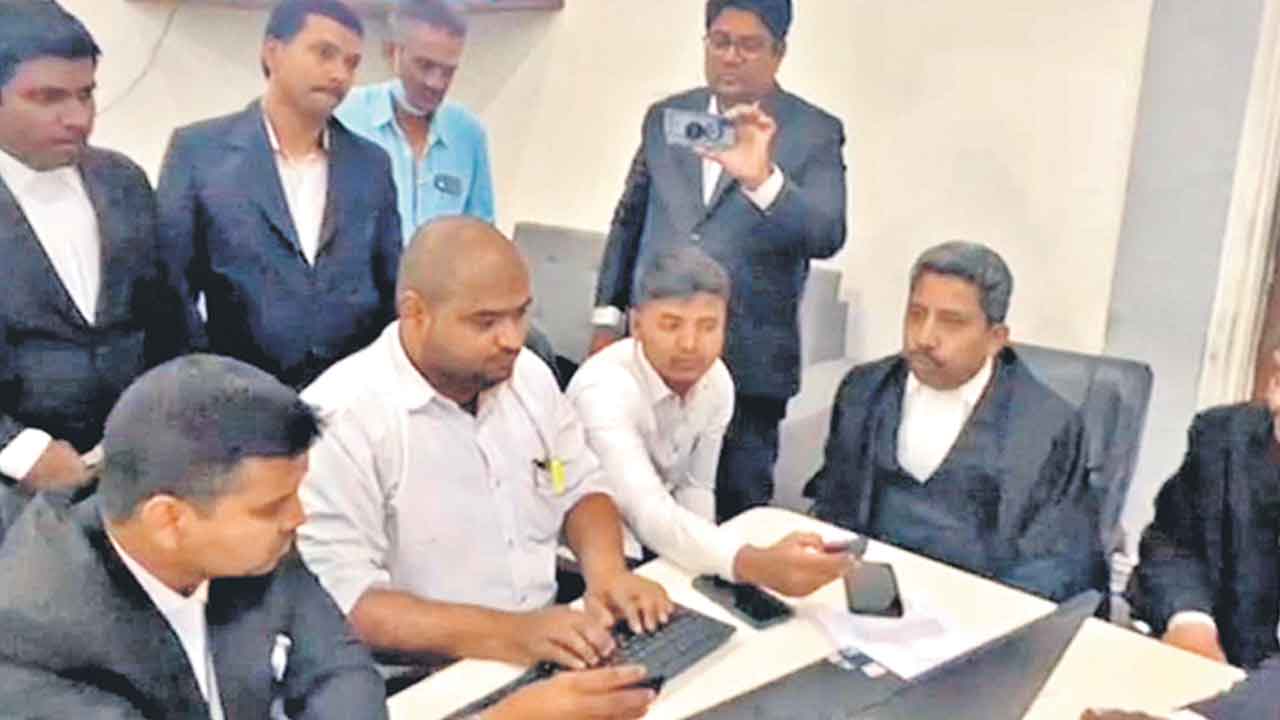 2.69 సెకన్లలో కంప్యూటర్‌ కీబోర్డు టైపింగ్‌