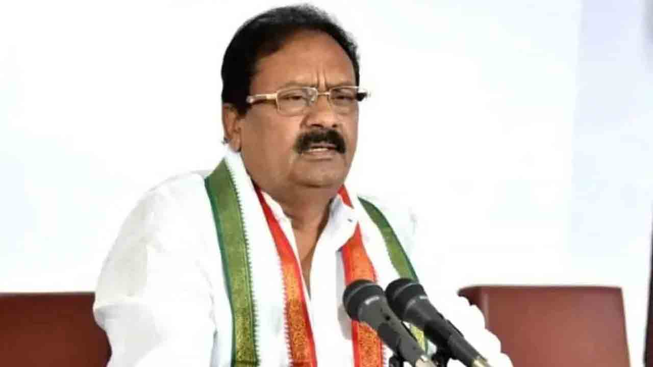 Government Advisor | ప్రభుత్వ సలహాదారుగా పదవీ బాధ్యతలు స్వీకరించిన షబ్బీర్ అలీ