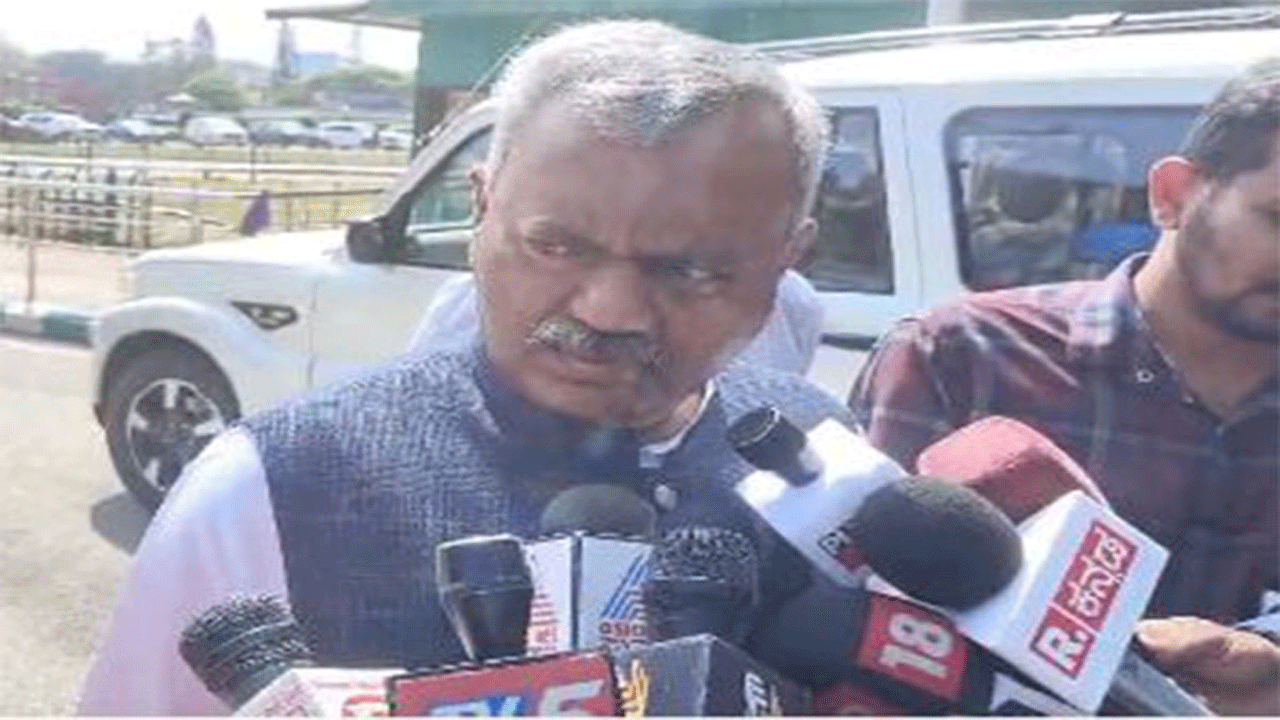 Rajya Sabha Elections | క‌ర్నాట‌క‌లో బీజేపీకి షాక్ : రాజ్య‌స‌భ ఎన్నిక‌ల్లో కాంగ్రెస్ అభ్య‌ర్ధికి ఓటు వేసిన కాషాయ పార్టీ ఎమ్మెల్యే