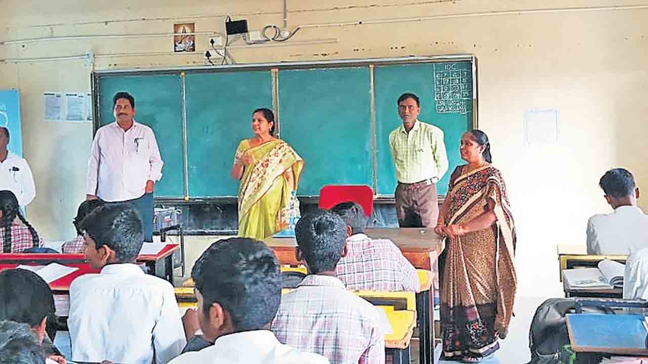 100% ఉత్తేర్ణతే లక్ష్యం