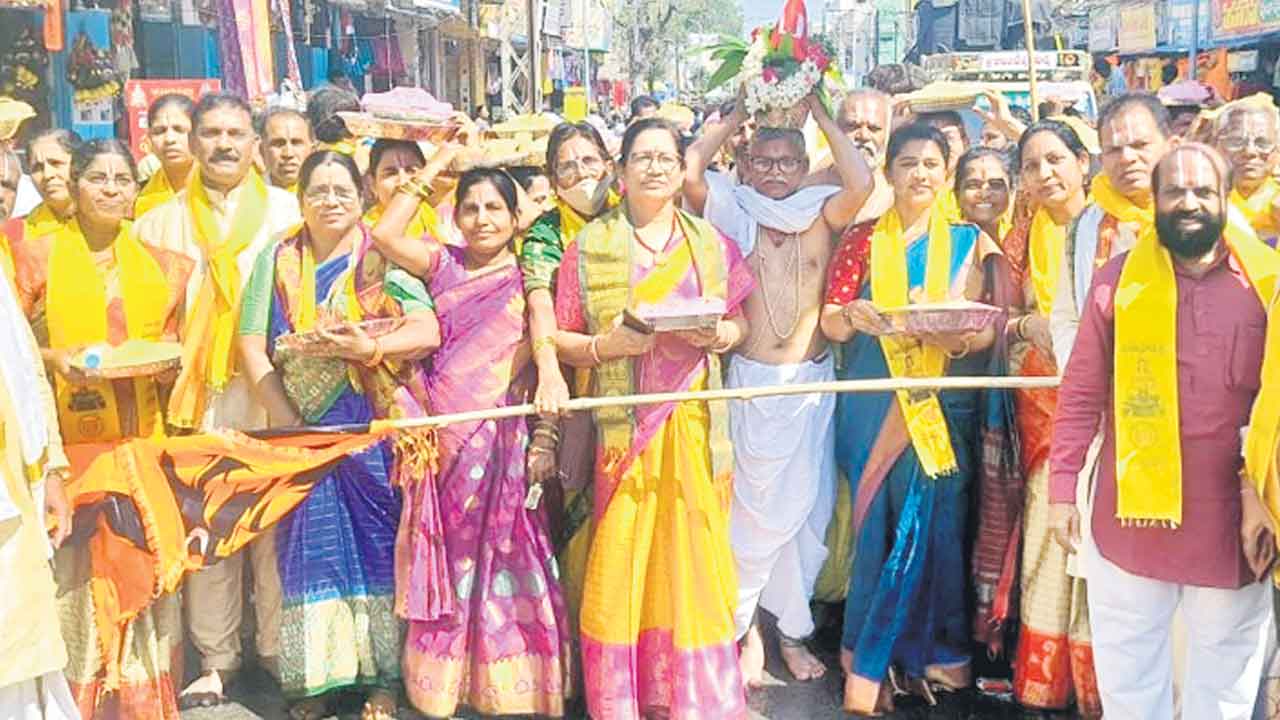 కొనసాగుతున్న వేంకటేశ్వర స్వామి బ్రహ్మోత్సవాలు