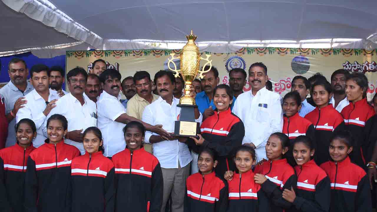 ఖోఖో రాష్ట్ర స్థాయి పోటీల్లో నల్లగొండ మహిళా జట్టు విజయం