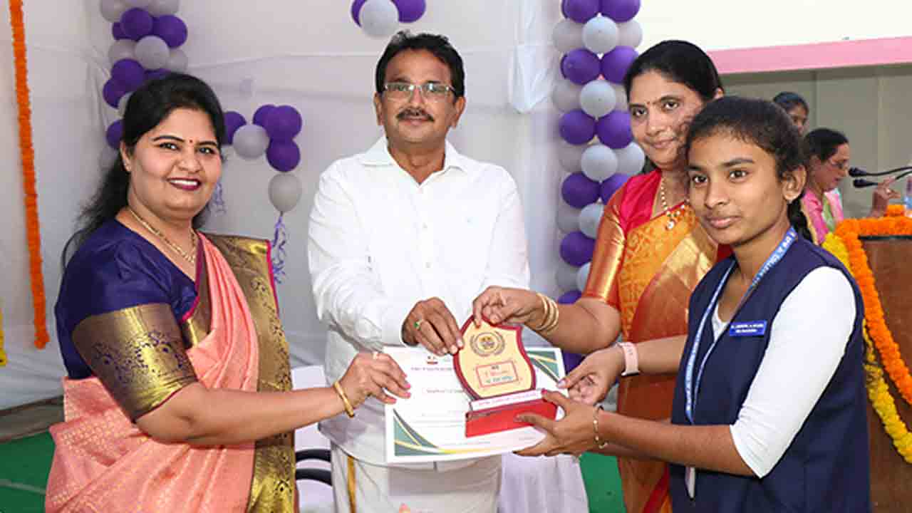 TTD | టీటీడీ విద్యార్థినులకు నెలకోసారి శ్రీవారి దర్శనభాగ్యానికి చర్యలు : జేఈవో సదా భార్గవి