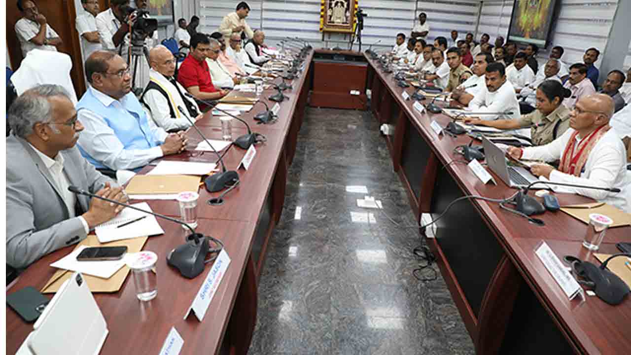 Tirumala | తిరుమలలో భ‌క్తుల‌కు క‌ల్పిస్తున్న సౌక‌ర్యాలు భేష్‌ : టీటీడీకి పార్లమెంట‌రీ క‌మిటీ అభినంద‌న‌