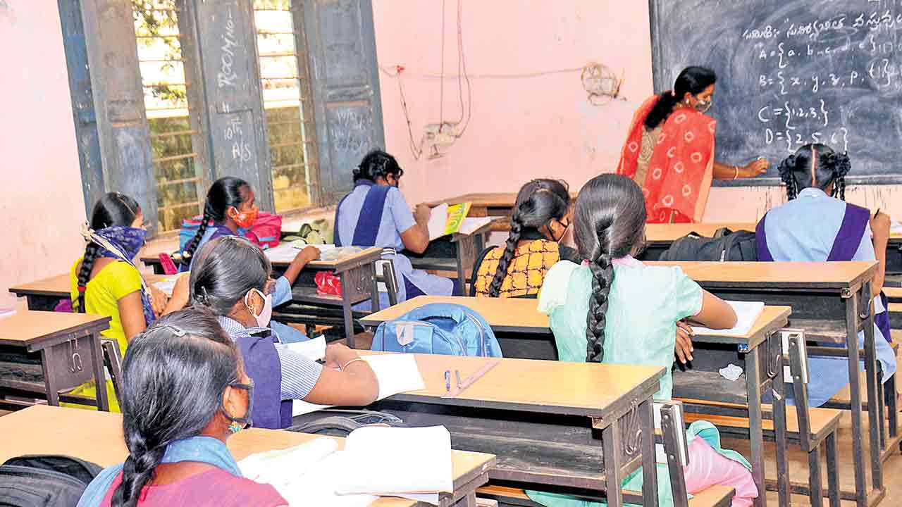 మరిన్ని కొత్త బడులు