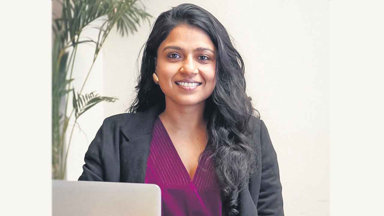 Truebrowns | ఇచ్చట ఎక్‌స్ట్రా సైజ్‌ లభించును!