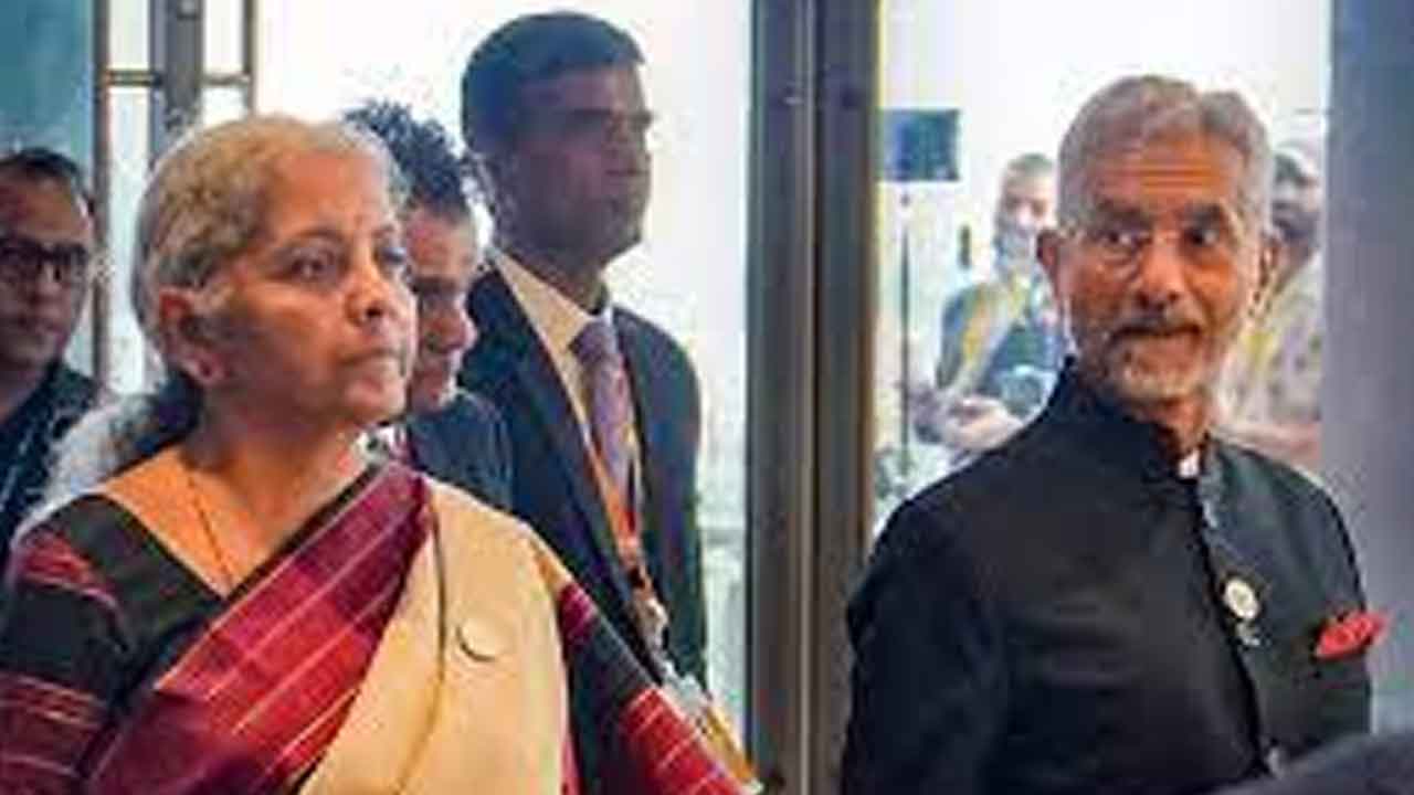 లోక్‌సభ బరిలో నిర్మల, జై శంకర్‌