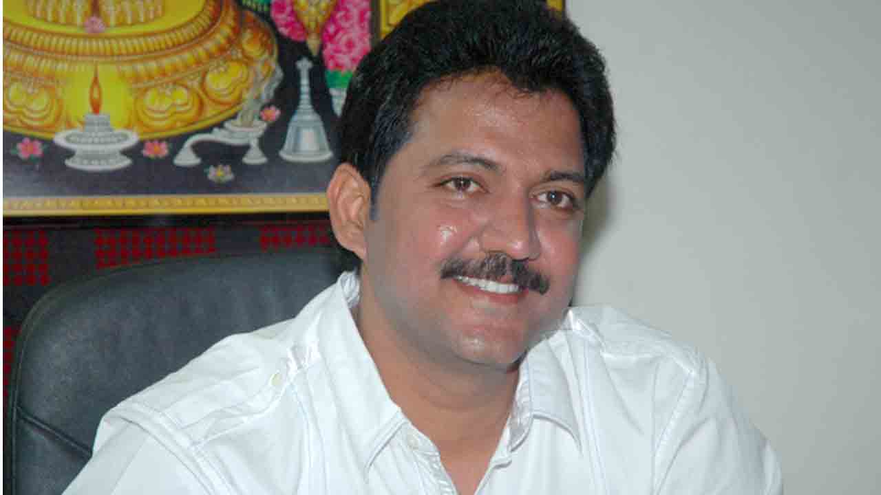 Arrest warrant | గన్నవరం ఎమ్మెల్యే వల్లభనేని వంశీపై అరెస్టు వారెంట్‌ జారీ