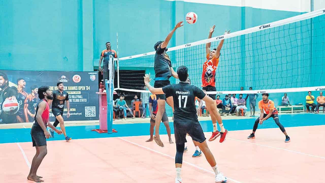Volleyball | విజయ్‌ దేవరకొండ బ్లాక్‌హాక్స్‌ ఓపెన్‌ 24.. హోరాహోరీగా వాలీబాల్‌ టోర్నీ