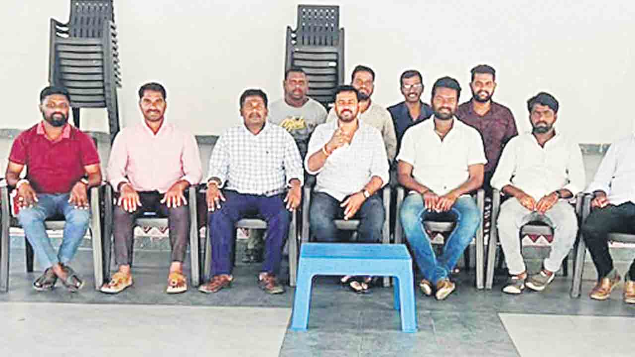 వెటర్నరీ కాలేజీ తరలిస్తే ఉద్యమమే