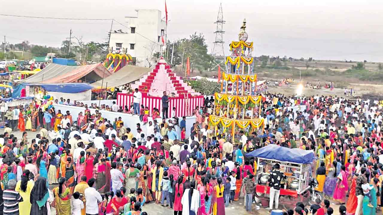 వైభవంగా ఎల్లమ్మ జాతర