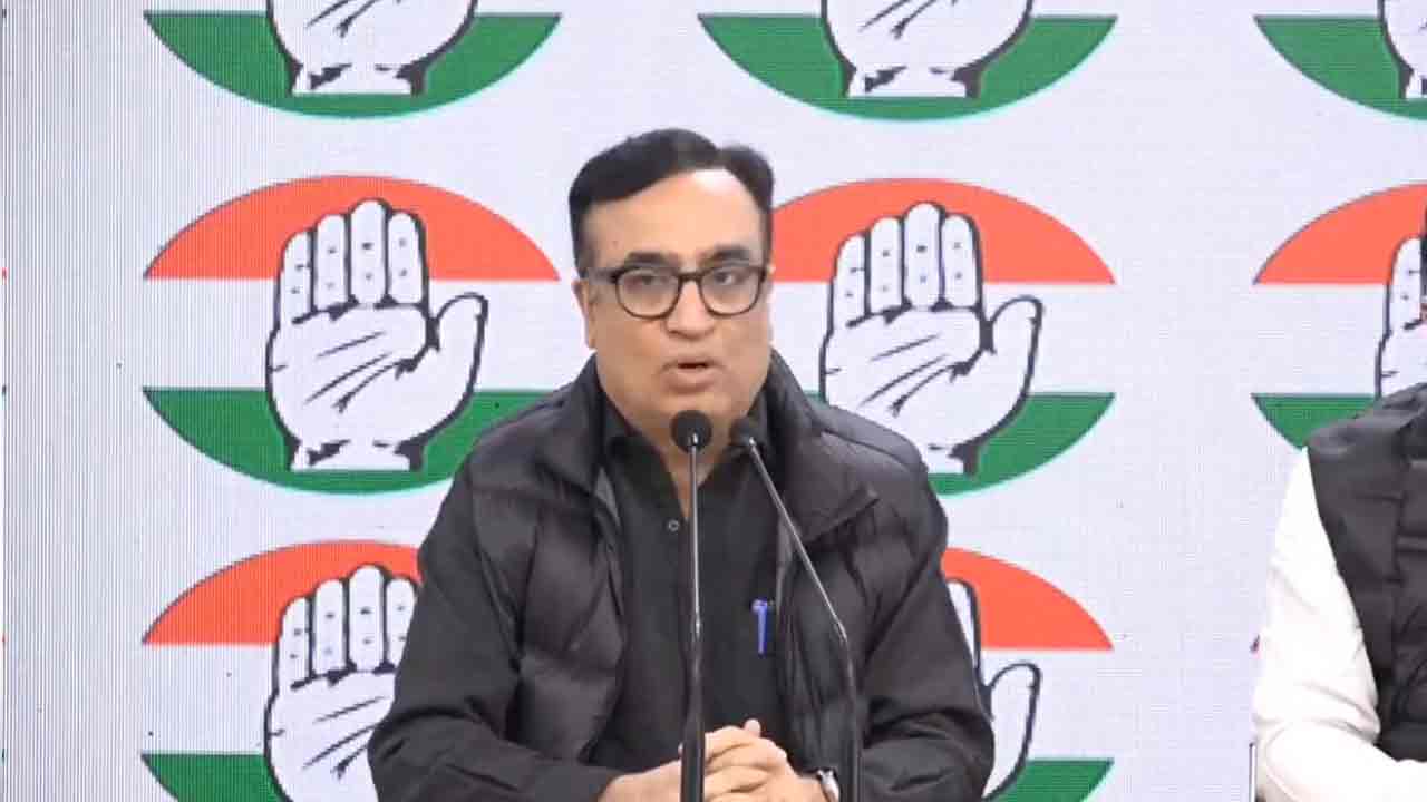 Bank Accounts: కాంగ్రెస్ పార్టీ బ్యాంక్ అకౌంట్లు సీజ్: అజ‌య్ మాకెన్‌