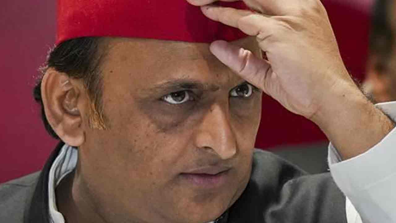 Samajwadi Party: స‌మాజ్‌వాదీ పార్టీ చీఫ్ విప్ రాజీనామా.. రాజ్య‌స‌భ ఎన్నిక‌ల వేళ అఖిలేశ్‌కు జ‌ల‌క్‌