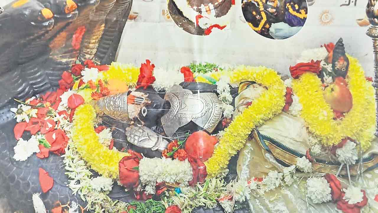 అభయమిచ్చే అనంత ప్మనాభుడు