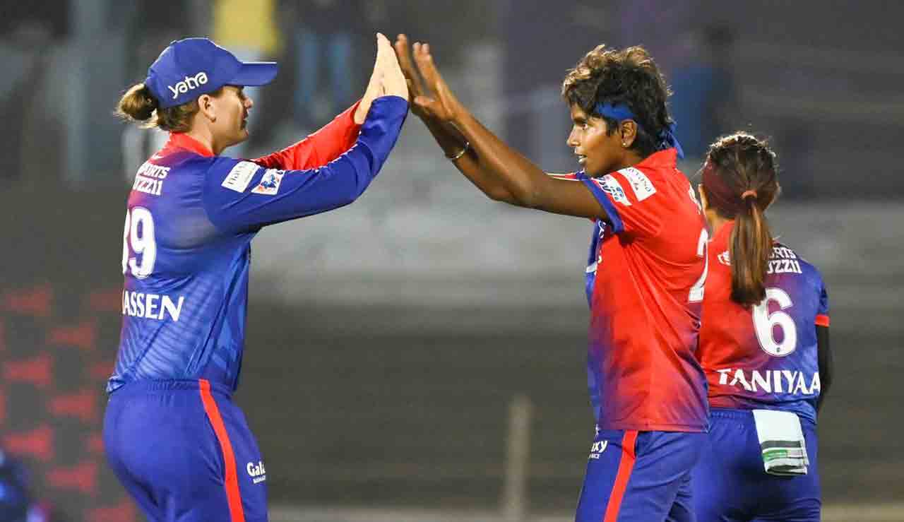 WPL 2024 | ఢిల్లీ క్యాపిట‌ల్స్ పేస‌ర్‌కు ఫైన్.. ఎందుకంటే..?