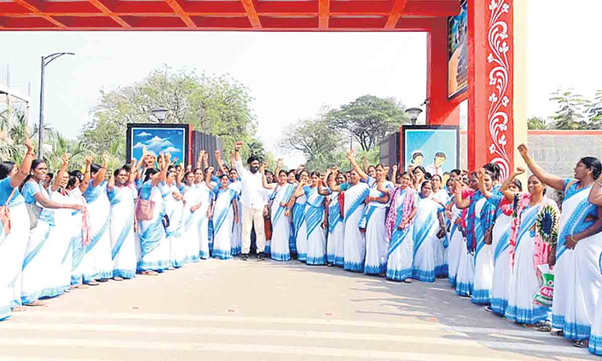 మా జీతాలేవి?