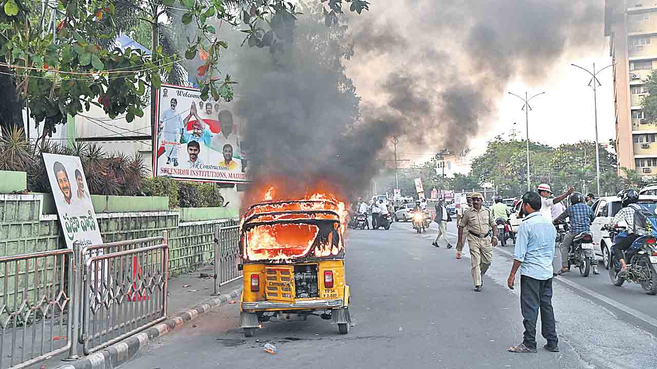 ఆగమవుతున్న ఆటోవాలా