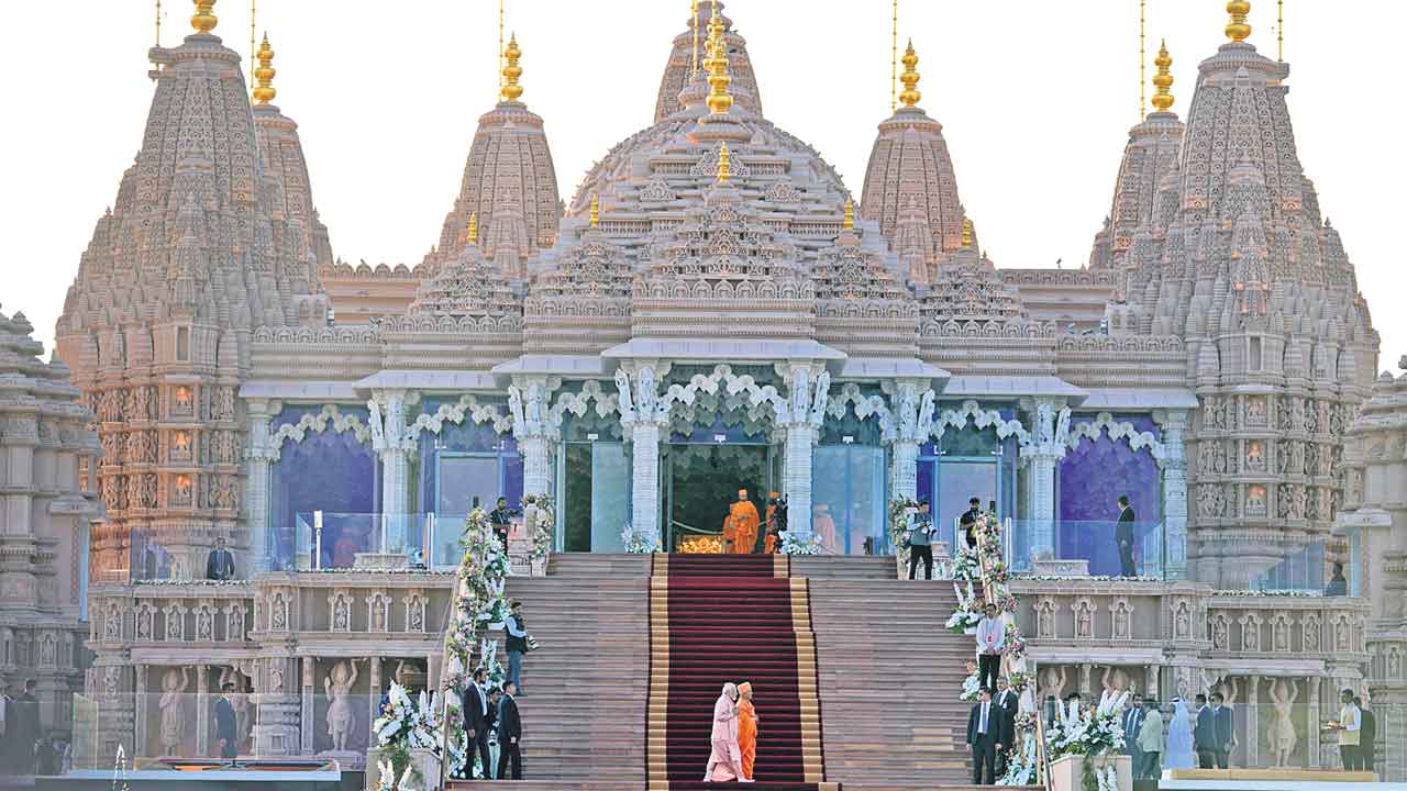 మత సామరస్యానికి ప్రతీక