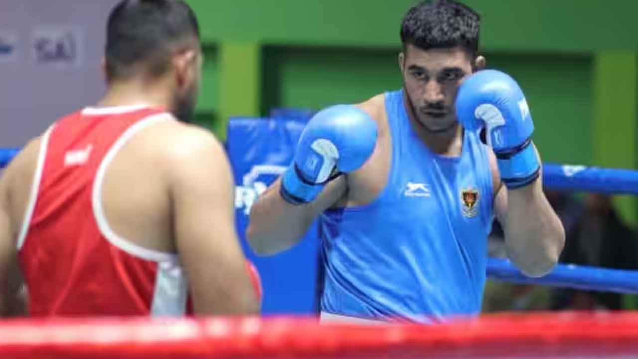 క్వార్టర్స్‌లో సచిన్‌